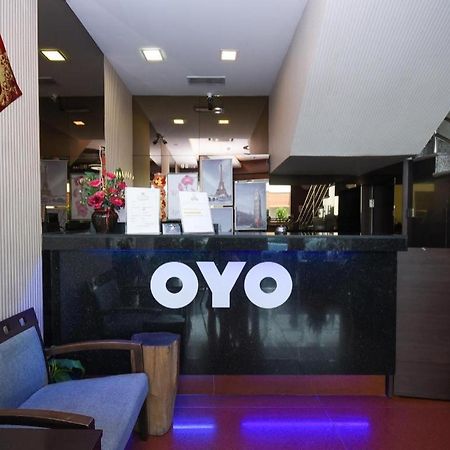 Oyo 89775 98Inn Miri Exterior photo